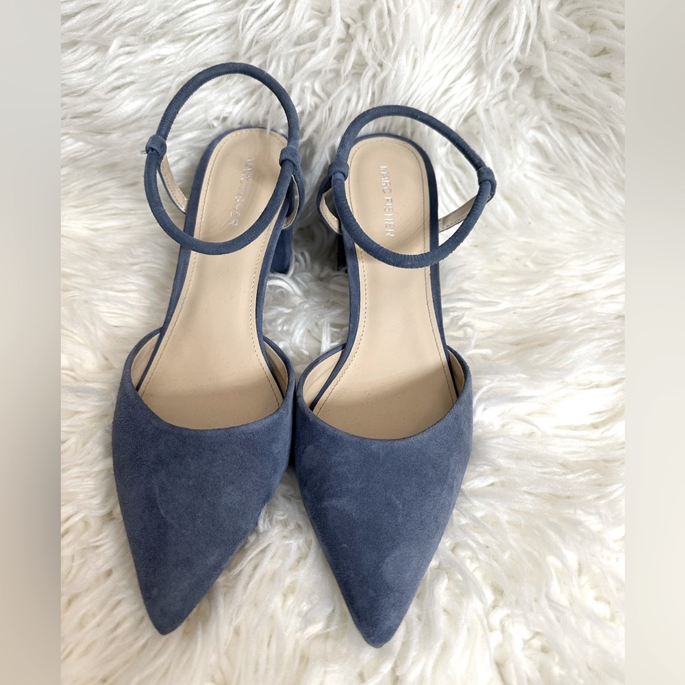 Baby blue Marc Fisher suede pumps